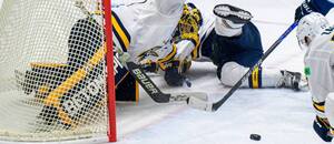 Zrážka Godlu so spoluhráčom.