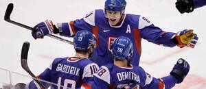 Pamätný útok Slovenska na ZOH 2010: Marián Gáborík, Marián Hossa a Pavol Demitra. Pamätný útok Slovenska na ZOH 2010: Marián Gáborík, Marián Hossa a Pavol Demitra.