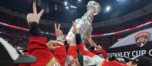 Florida Panthers so Stanley Cupom.
