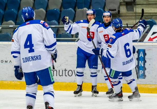 Slovenskí hokejisti do 20 rokov.