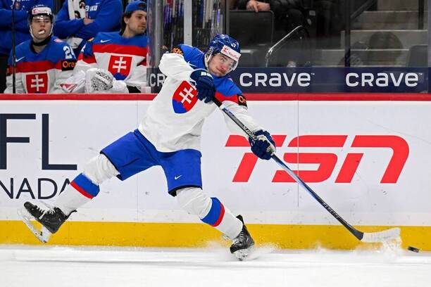 Obranca Slovenska Adam Kalman na&nbsp;MS U20 v&nbsp;hokeji 2026.