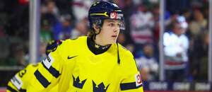 Švédsky útočník Ivar Stenberg na MS U20 v hokeji 2026.