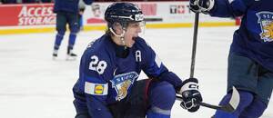 Heikki Ruohonen pomohol gólom k postupu Fínska cez USA do semifinále.