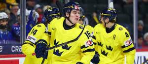 Anton Frondell so spoluhráčmi.