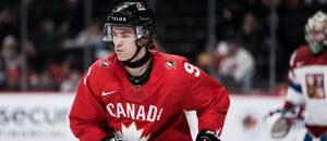 Útočník Gavin McKenna si s Kanadou na MS U20 2026 zahrá iba o bronz.
