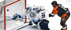 Brankár HK Nitra Dylan Ferguson v Tipsport lige 2025/2026.