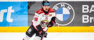 Útočník Banskej Bystrice Carter Turnbull.