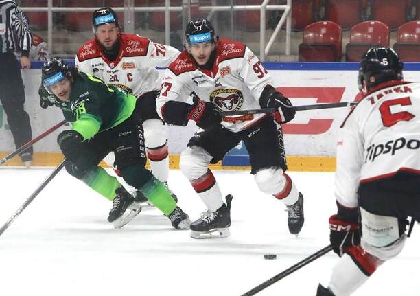 Žilinu a&nbsp;Banskú Bystricu čaká priamy súboj o&nbsp;4. miesto.