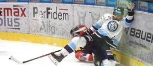 Obranca HK Nitra Marko Stacha.