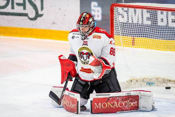 Eugen Rabčan, brankár HC MONACObet Banská Bystrica.