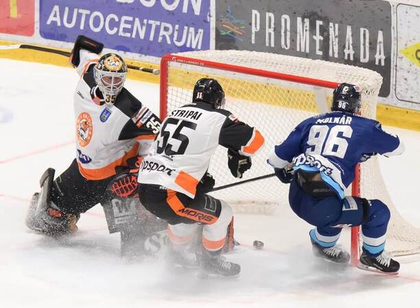 Glosár inkasuje od&nbsp;Molnára.