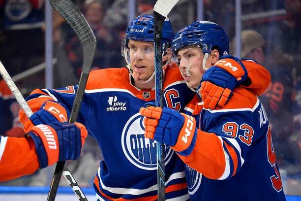 Do play-off NHL vstupuje aj Edmonton. Vľavo Connor McDavid, vpravo Ryan Nugent-Hopkins.