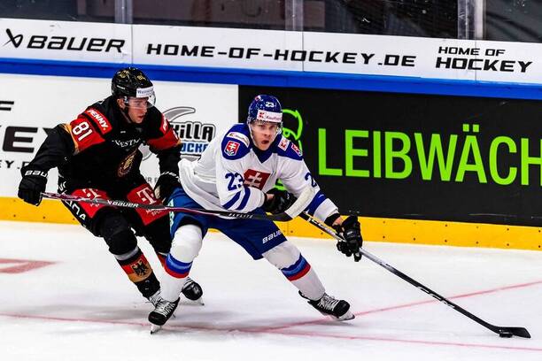 Adam Liška v&nbsp;prípravnom zápase proti Nemecku, apríl 2026.