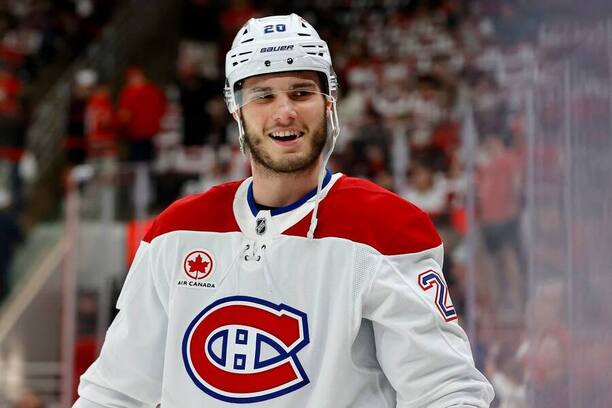 Juraj Slafkovský v&nbsp;zápase play-off NHL 2026 proti Caroline.