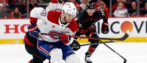 Juraj Slafkovský v play-off NHL 2026 proti Caroline Hurricanes.