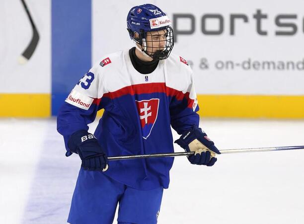 Obranca Oliver Botka by mal patriť k&nbsp;lídrom Slovenska na&nbsp;Hlinka Gretzky Cupe 2026.