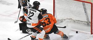 Jake Virtanen nezastavil Patrika Lampera, ktorý strelil gól.