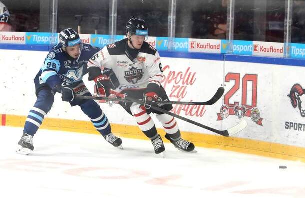 Boris Žabka v&nbsp;drese HC 05´TAM Banská Bystrica proti HK Nitra.