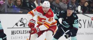Samuel Honzek bude Calgary Flames chýbať niekoľko týždňov aj v sezóne 2026/27.